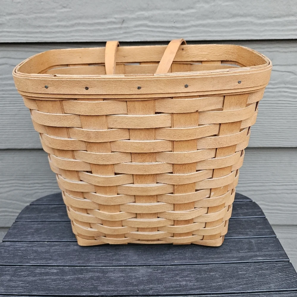 1995 Longaberger Handwoven Hanging Tall Key Mail Basket Leather Strap Vintage